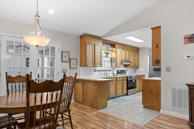 543 Mary Lou Ave., Murrells Inlet, SC 29576