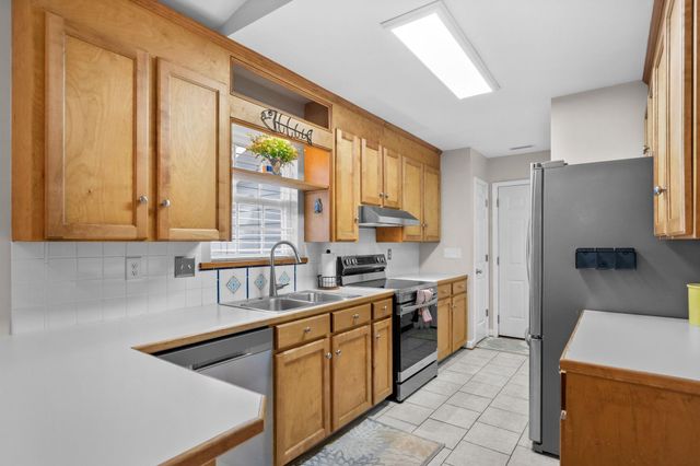 543 Mary Lou Ave., Murrells Inlet, SC 29576