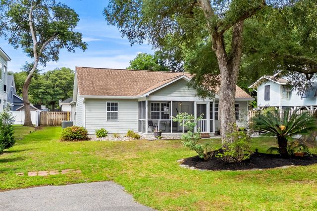 543 Mary Lou Ave., Murrells Inlet, SC 29576