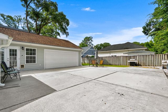 543 Mary Lou Ave., Murrells Inlet, SC 29576