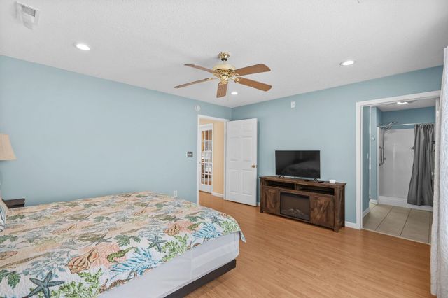 543 Mary Lou Ave., Murrells Inlet, SC 29576