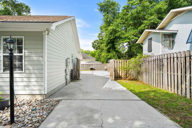 543 Mary Lou Ave., Murrells Inlet, SC 29576