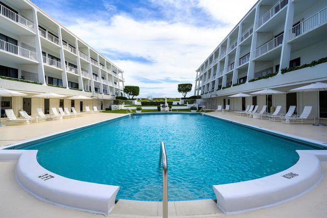 2275 S Ocean Boulevard 207n, Palm Beach, FL 33480