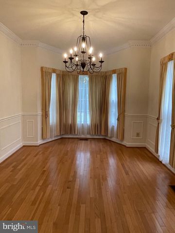 9 LE HAVRE CT, Potomac, MD 20854