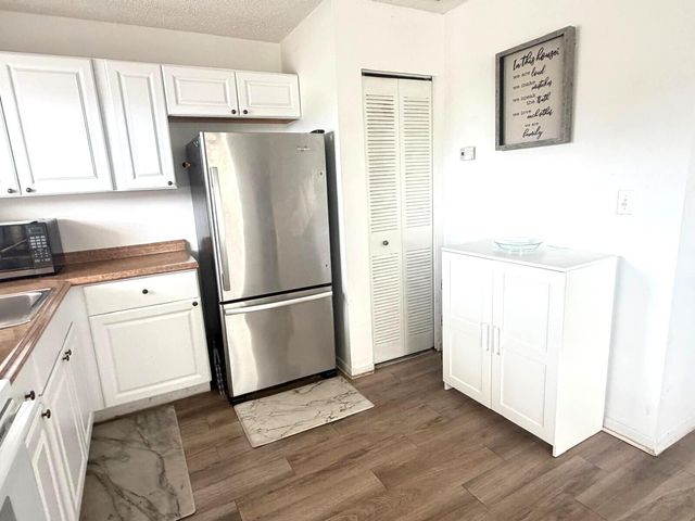 406 Lakeside Drive 208, Margate, FL 33063