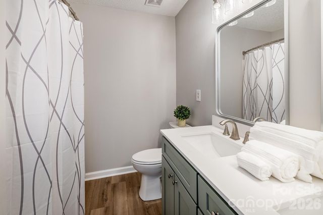 2141 Preakness Court, Charlotte, NC 28273