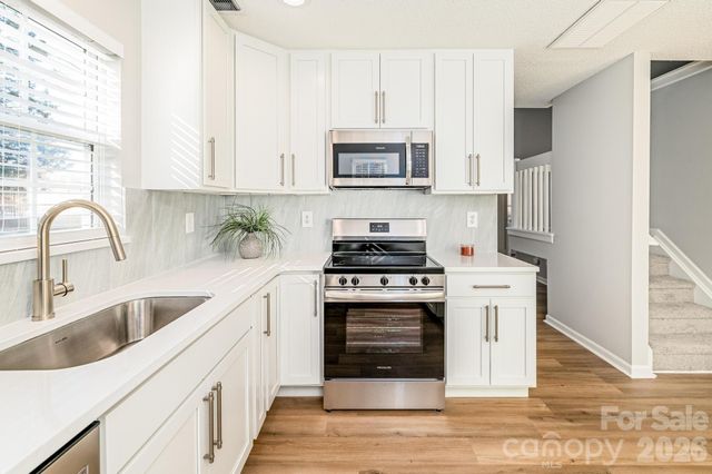 2141 Preakness Court, Charlotte, NC 28273