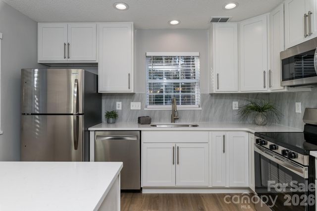 2141 Preakness Court, Charlotte, NC 28273