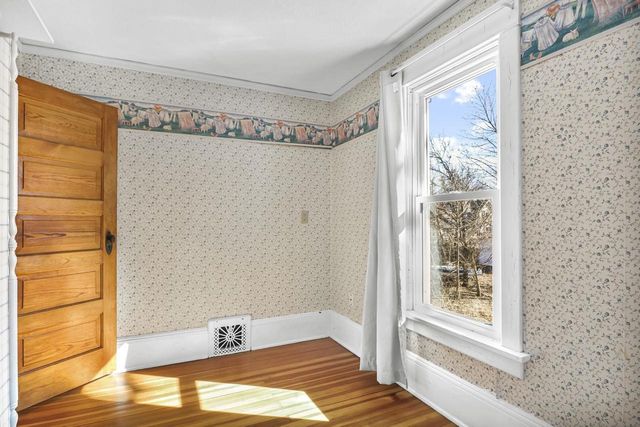 817 W Jefferson Street, Stoughton, WI 53589