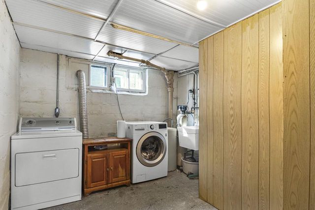 817 W Jefferson Street, Stoughton, WI 53589