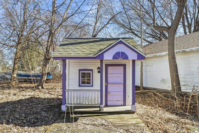 817 W Jefferson Street, Stoughton, WI 53589