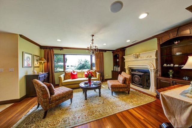2540 Chatsworth, San Diego, CA 92106