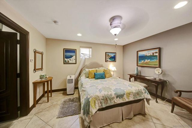 2540 Chatsworth, San Diego, CA 92106