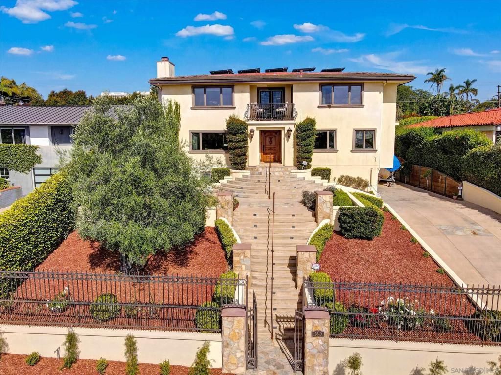 2540 Chatsworth, San Diego, CA 92106