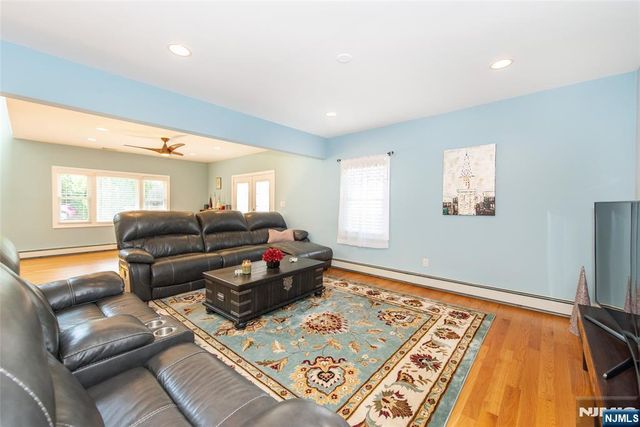 36 Ella Street, Bloomingdale, NJ 07403