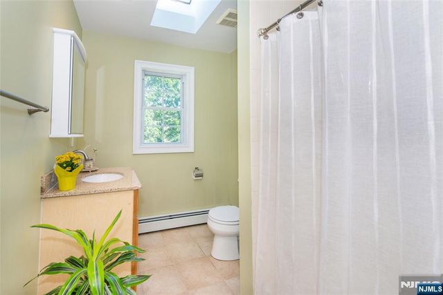 36 Ella Street, Bloomingdale, NJ 07403