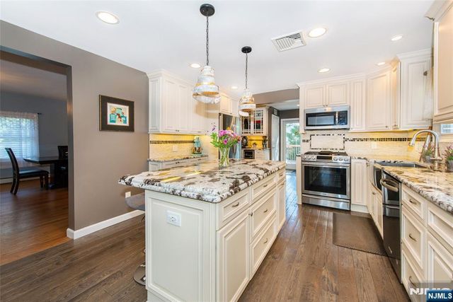36 Ella Street, Bloomingdale, NJ 07403