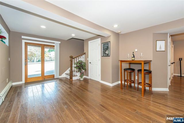 36 Ella Street, Bloomingdale, NJ 07403