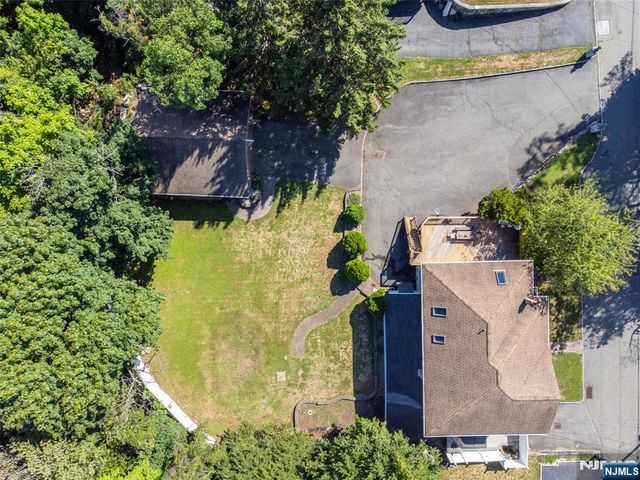 36 Ella Street, Bloomingdale, NJ 07403
