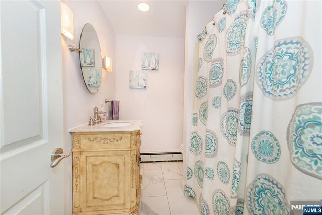 36 Ella Street, Bloomingdale, NJ 07403