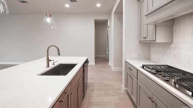 3533 Agarita Pass, Bulverde, TX 78163