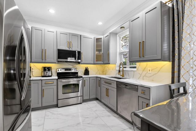 5029 Starblaze Drive, Greenacres, FL 33463