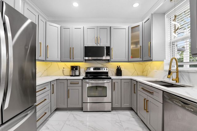 5029 Starblaze Drive, Greenacres, FL 33463