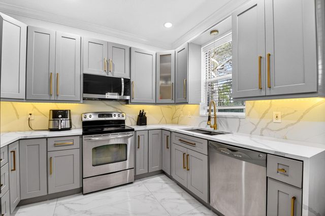 5029 Starblaze Drive, Greenacres, FL 33463