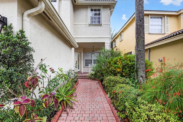 5029 Starblaze Drive, Greenacres, FL 33463