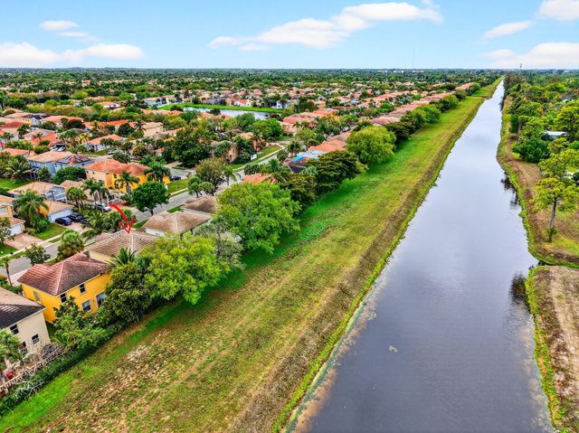 5029 Starblaze Drive, Greenacres, FL 33463