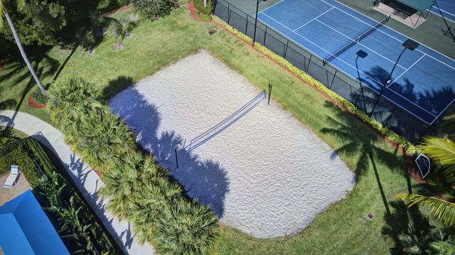 5029 Starblaze Drive, Greenacres, FL 33463