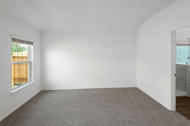 506 Oak Chase Avenue, Dayton, TX 77535