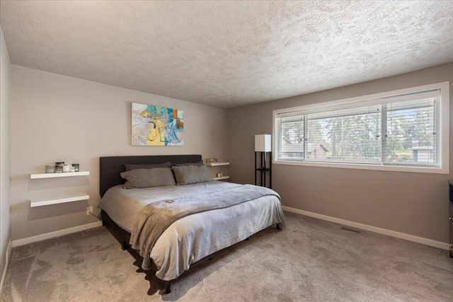 2417 E 35th Ave, Spokane, WA 99223