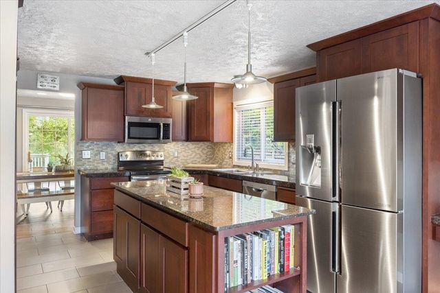 2417 E 35th Ave, Spokane, WA 99223