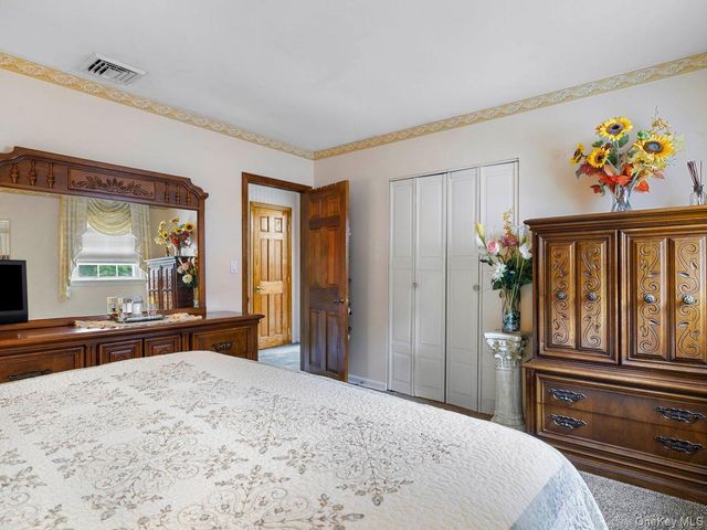 105 S Chapel Hill Road, Highland, NY 12528