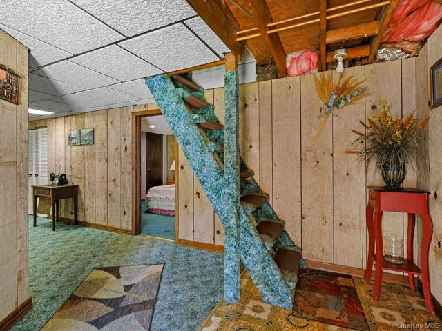 105 S Chapel Hill Road, Highland, NY 12528