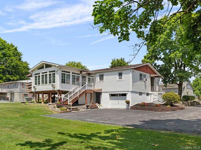 105 S Chapel Hill Road, Highland, NY 12528