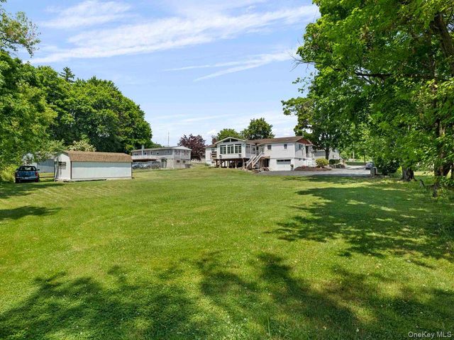 105 S Chapel Hill Road, Highland, NY 12528