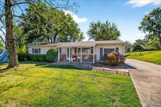 277 Ramsey Lane, St Louis, MO 63021