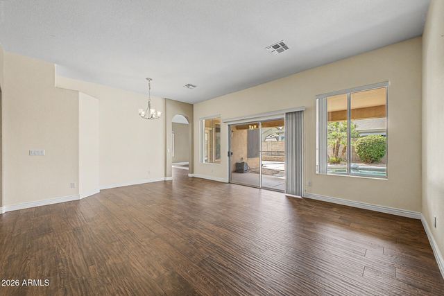 245 E SMOKE TREE Road, Gilbert, AZ 85296