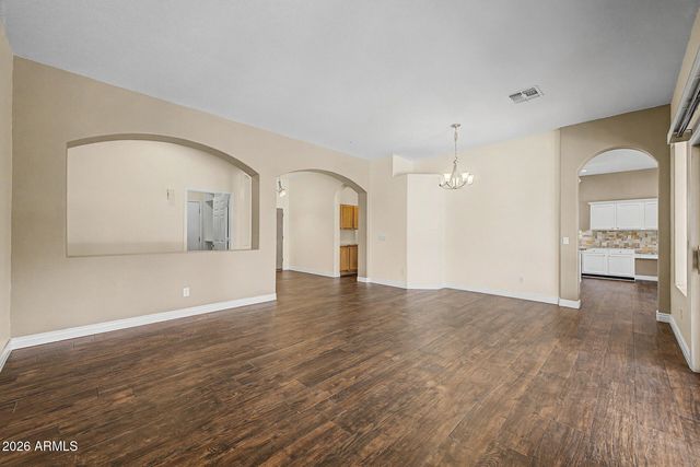 245 E SMOKE TREE Road, Gilbert, AZ 85296