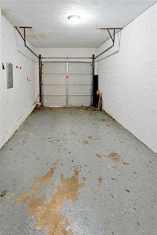 5900 Blackpoole LN, Virginia Beach, VA 23462