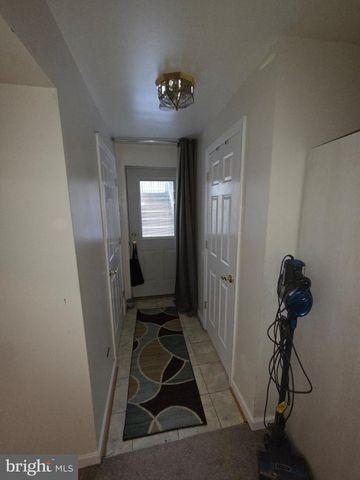 2304 LEYTON CT, Waldorf, MD 20603