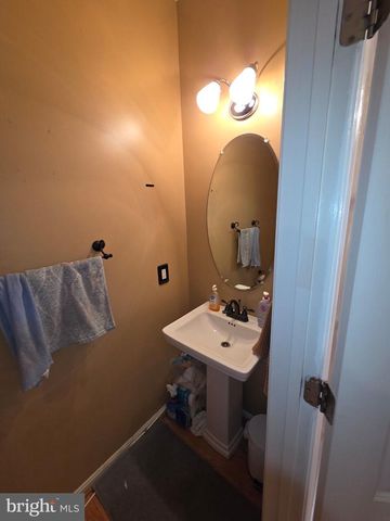2304 LEYTON CT, Waldorf, MD 20603