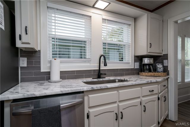 2207 20th, Northport, AL 35476