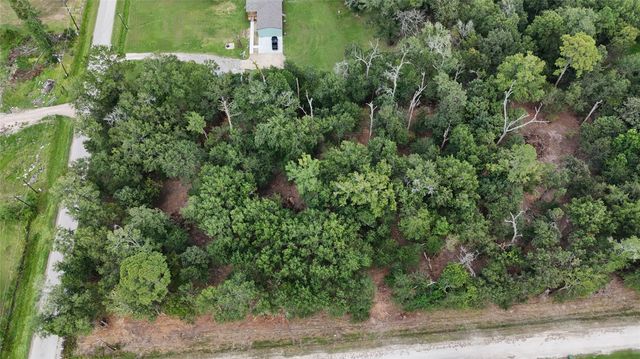 780 County Road 450, Dayton, TX 77535