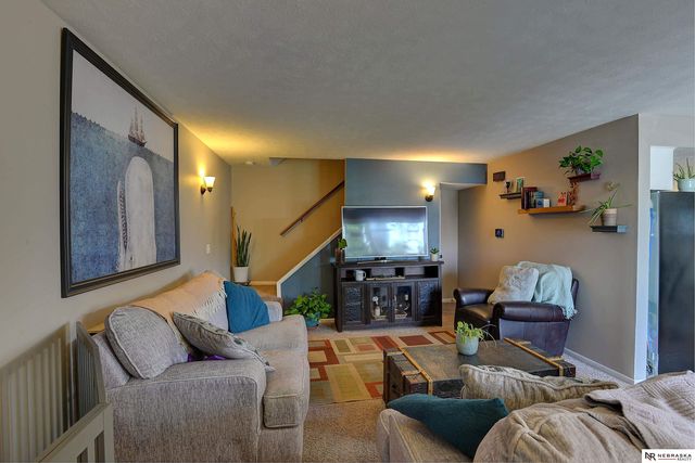 12583 Weir Street, Omaha, NE 68137