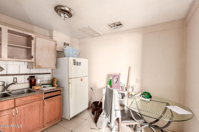 4039 W TONTO Street, Phoenix, AZ 85009