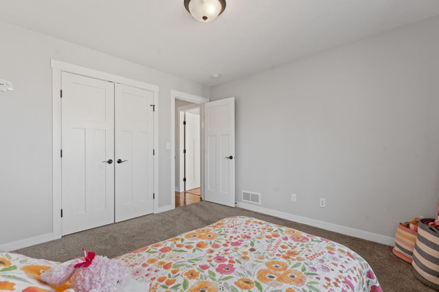 2260 Starburst Drive SW, Rochester, MN 55902