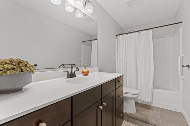 2260 Starburst Drive SW, Rochester, MN 55902